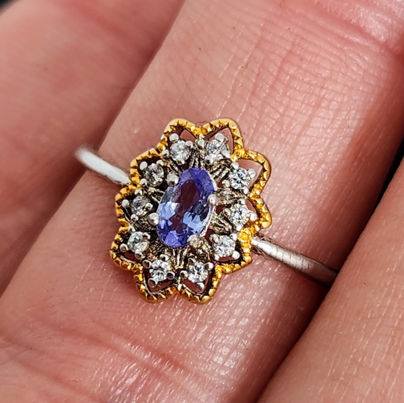Hand Crafted Jewelry - 925 Sterling Silver Natural Blue Purplish Tanzanite Zirconia Diamonds Ring